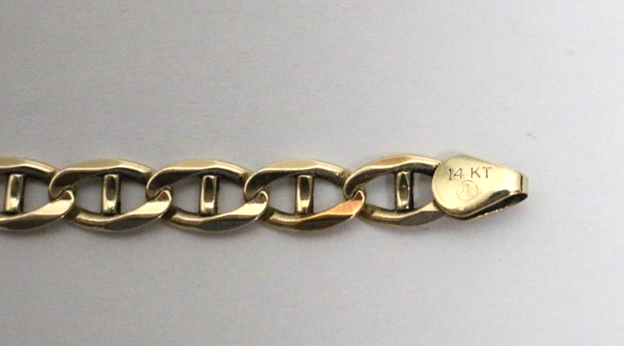14K gold bracelet Mariner Link bracelet Unisex 8.8 grams,