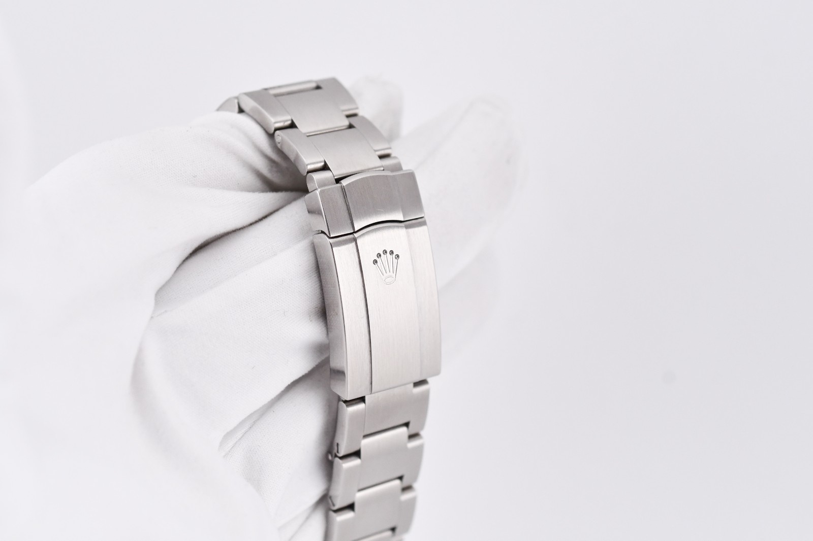 Rolex Oyster Perpetual 41mm Ref. 124300 Custom Lavender Dial Box and Paper
