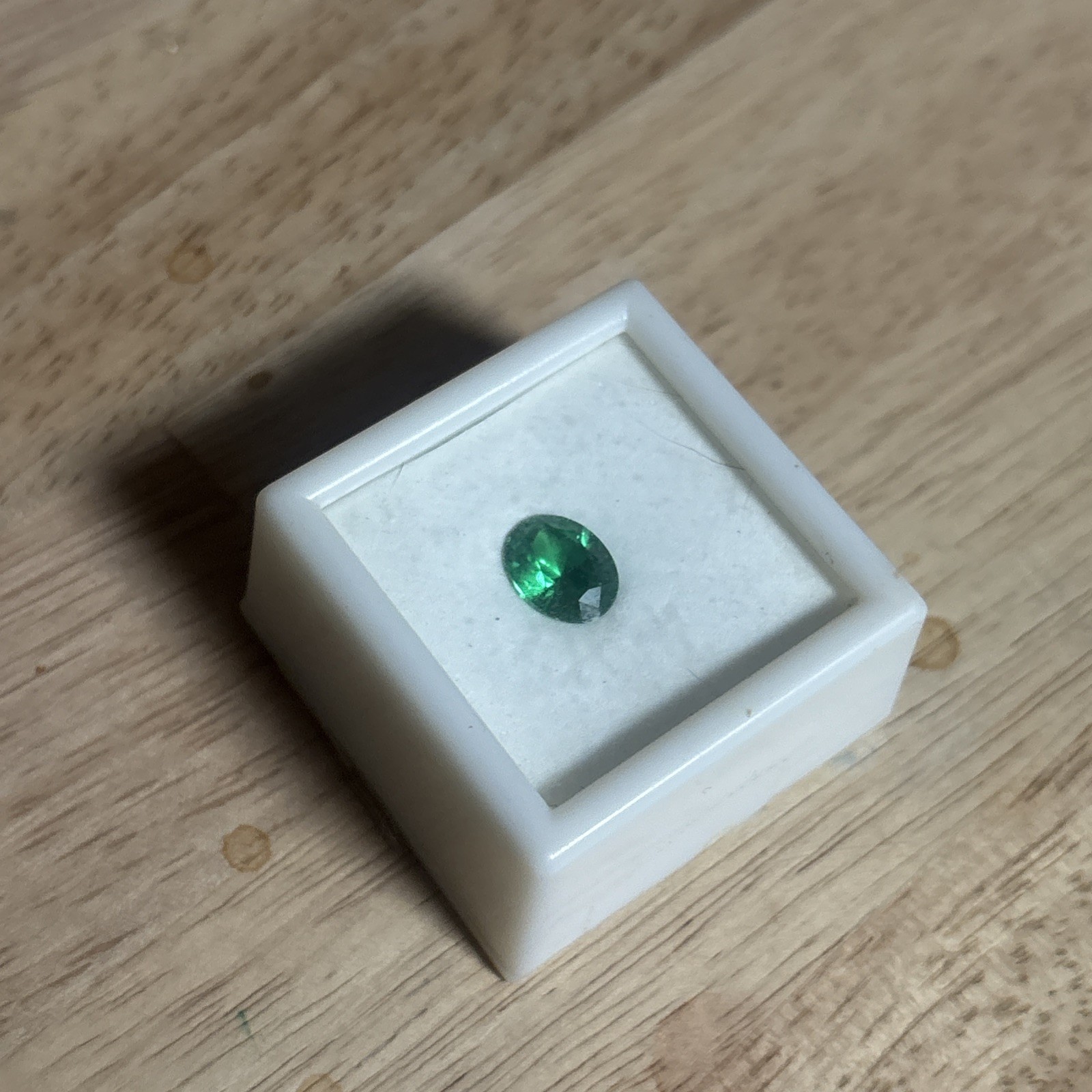 NEW 3.50 CT Green YAG Gemstone 10x8mm Oval Gem Jewelry Piece New