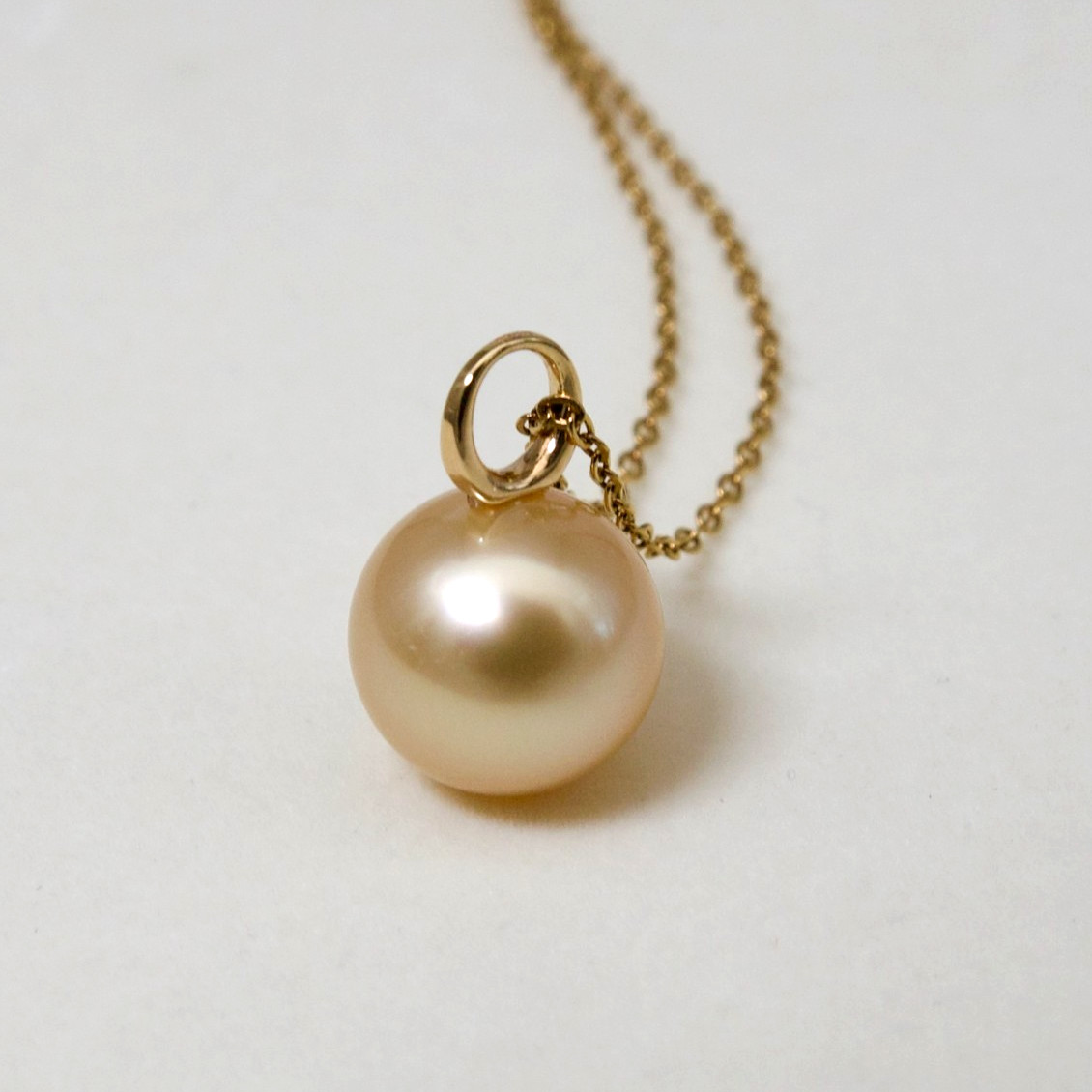 Simple 11.8mm Nearly Round Golden South Sea Pearl Pendant 18K Solid Yellow Gold