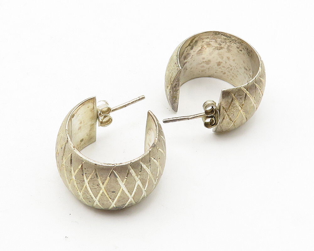 925 Sterling Silver Vintage Diamond Shape Pattern JHoop Earrings EG5691