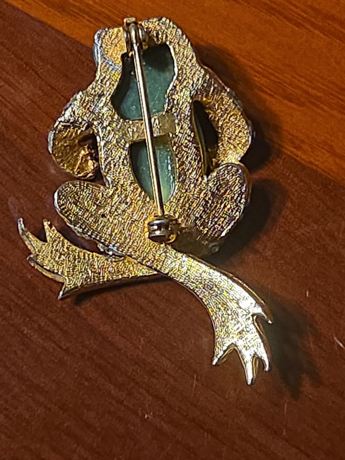 Vintage Unsigned Boucher ? Lucite Belly Pave Rhinestone Frog Pin Brooch