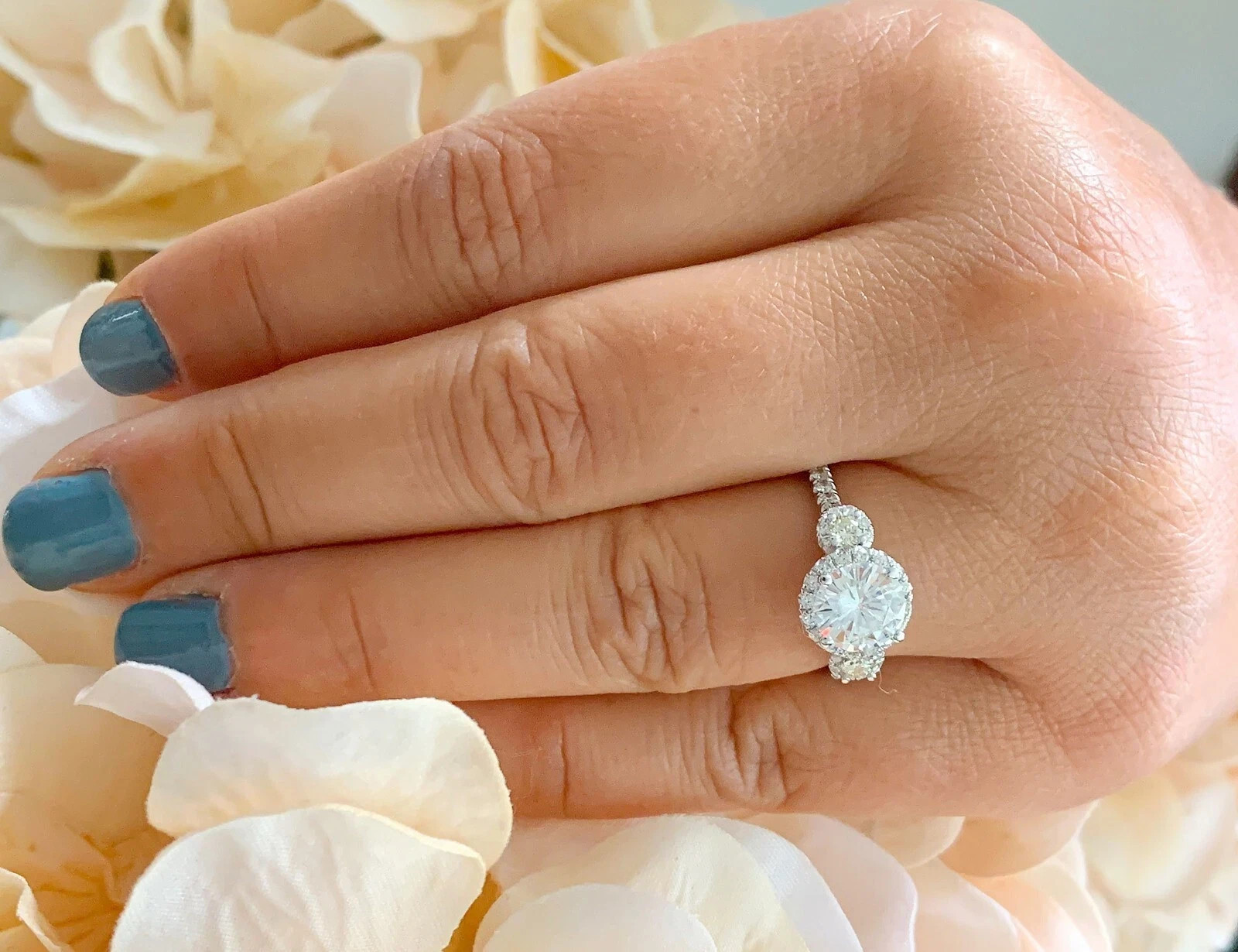 Certified Natural 2ct F/VS Round Diamond 14K White Gold Engagement Ring For Love