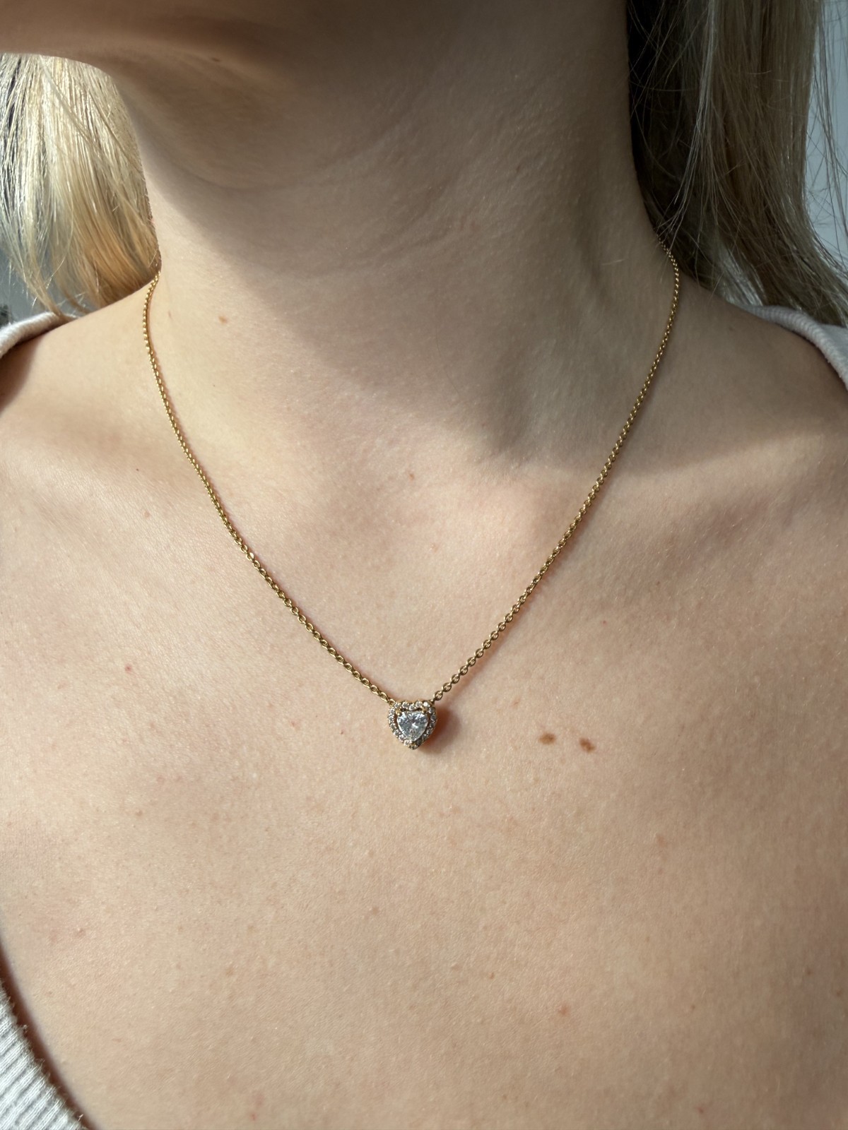 Authentic Pandora Sparkling Heart Collier Necklace 14k gold plating