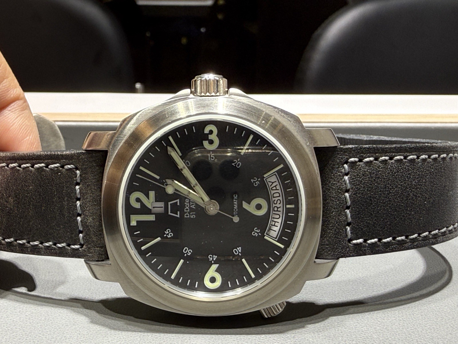 ANONIMO Opera Meccana D-Date Mod 2006 Italy Black Dial Black Leather Bnd