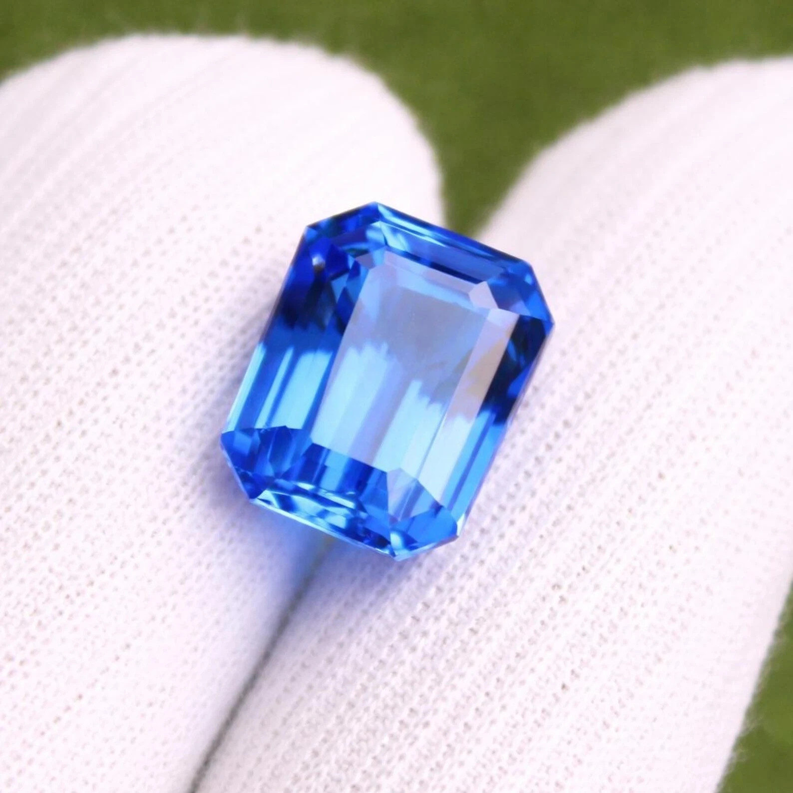10 Ct+ Natural Blue Sapphire Emerald Cut Certified Flawless Loose Gemstone AAA