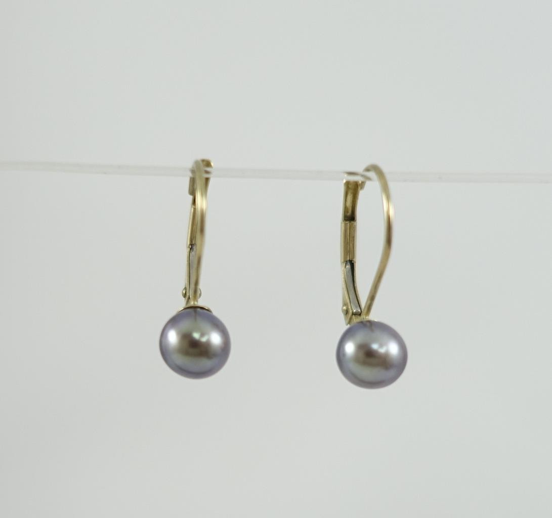 10K yellow gold ladies 6mm black gray Tahitian pearl earrings w/ leverback 1.1g
