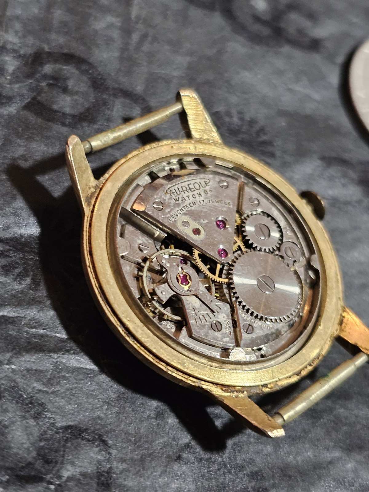 Aureole Swiss Watch 17 Jewels Mens Watch 10k GF Winder Runing