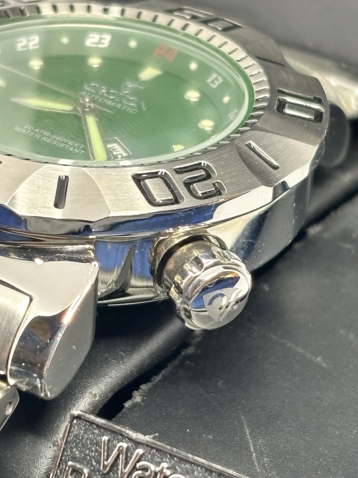NOS Croton Vortex Automatic 21 Jewels Green Wave Dial 200M Divers Men’s Watch