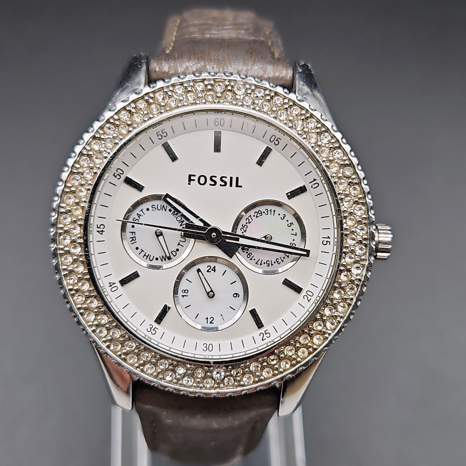 Fossil ES2995 Womens Brown Leather Analog Silver Dial Quartz New Battery
