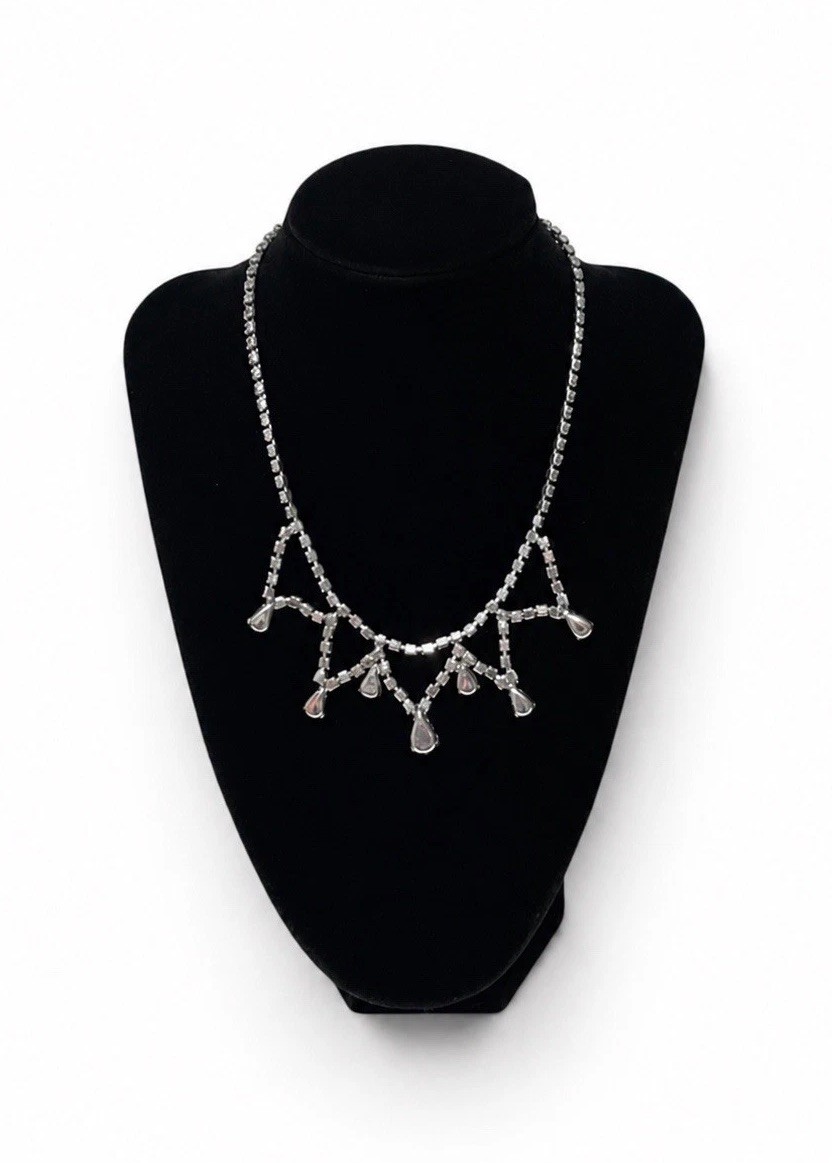Vintage Purple Rhinestone Festoon Necklace Silver Tone Teardrop Dangle 16”