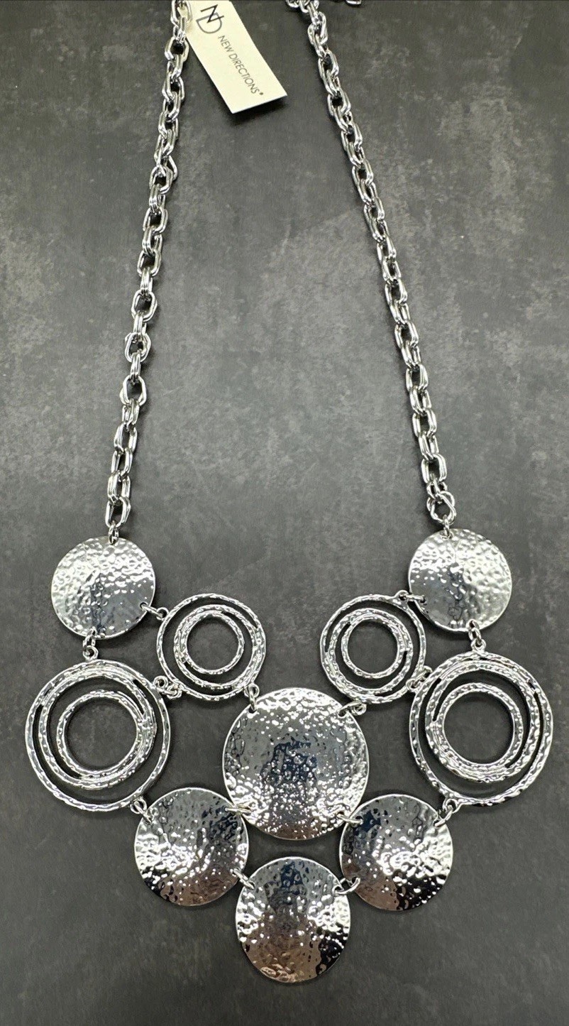 New Directions Basic Metals Art Deco Hammered Circled Silver Tone Necklace NWT