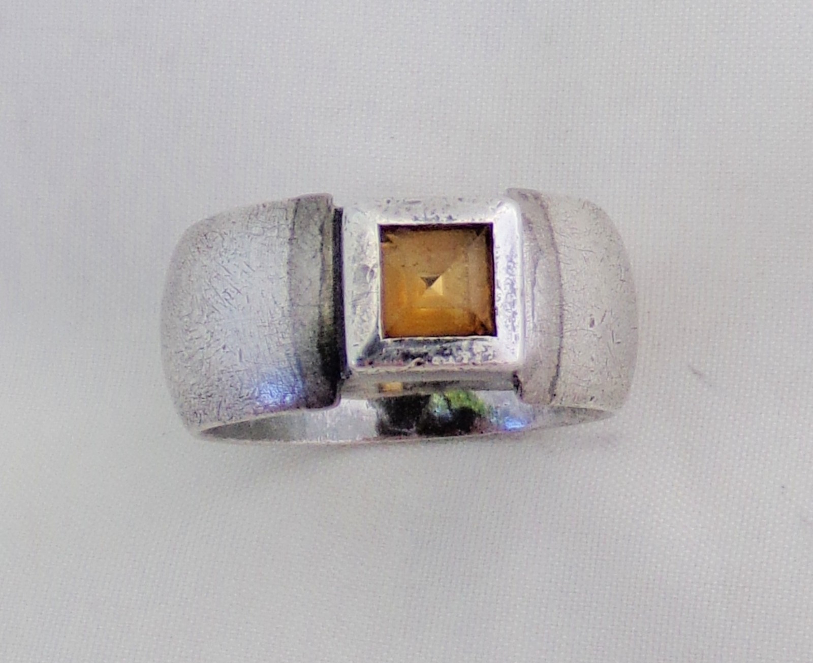Sterling Silver & Palladium Band w/ Square Cut Citrine – Size 6 Ring – Hyde Park