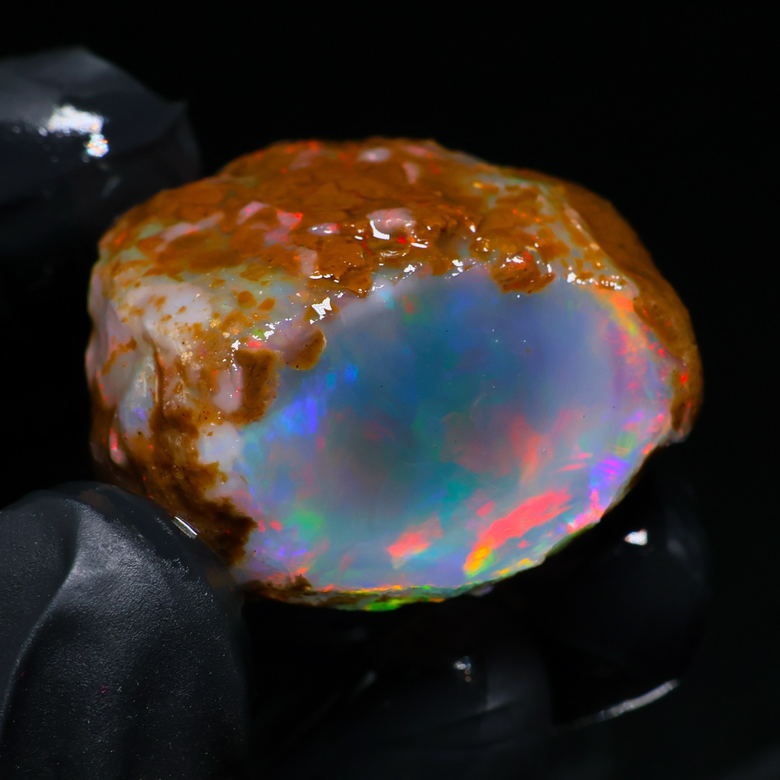 Natural Ethiopian Welo Opal Rough 102.40Ct Gemstone – Bright Play of Color Fire