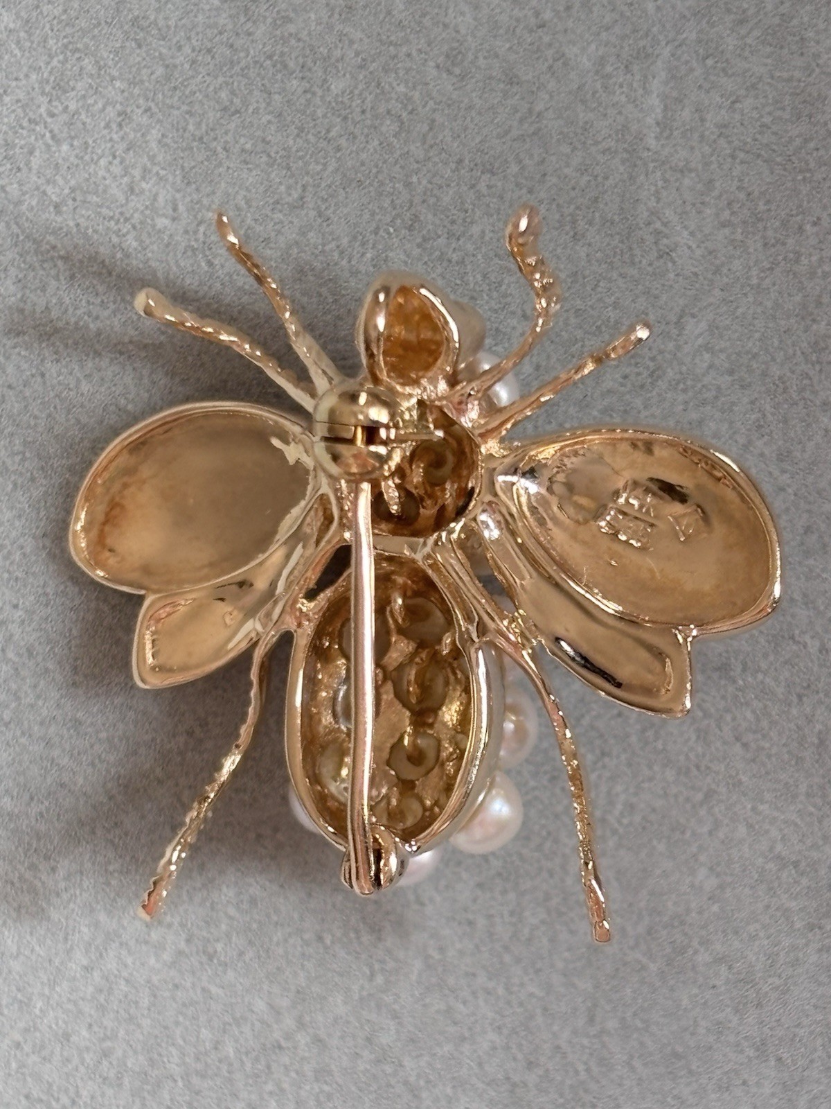 Vintage 14K Solid Yellow Gold Genuine Pearl Bee Brooch Gorgeous 5.67 Grams