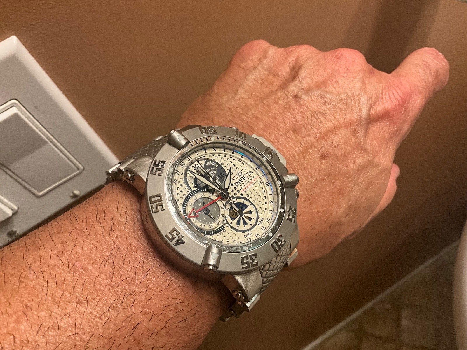 INVICTA SWISS MADE SUBAQUA NOMA III MODEL 5835 LE#165/500 VALJOUX 7751 AUTOMATIC
