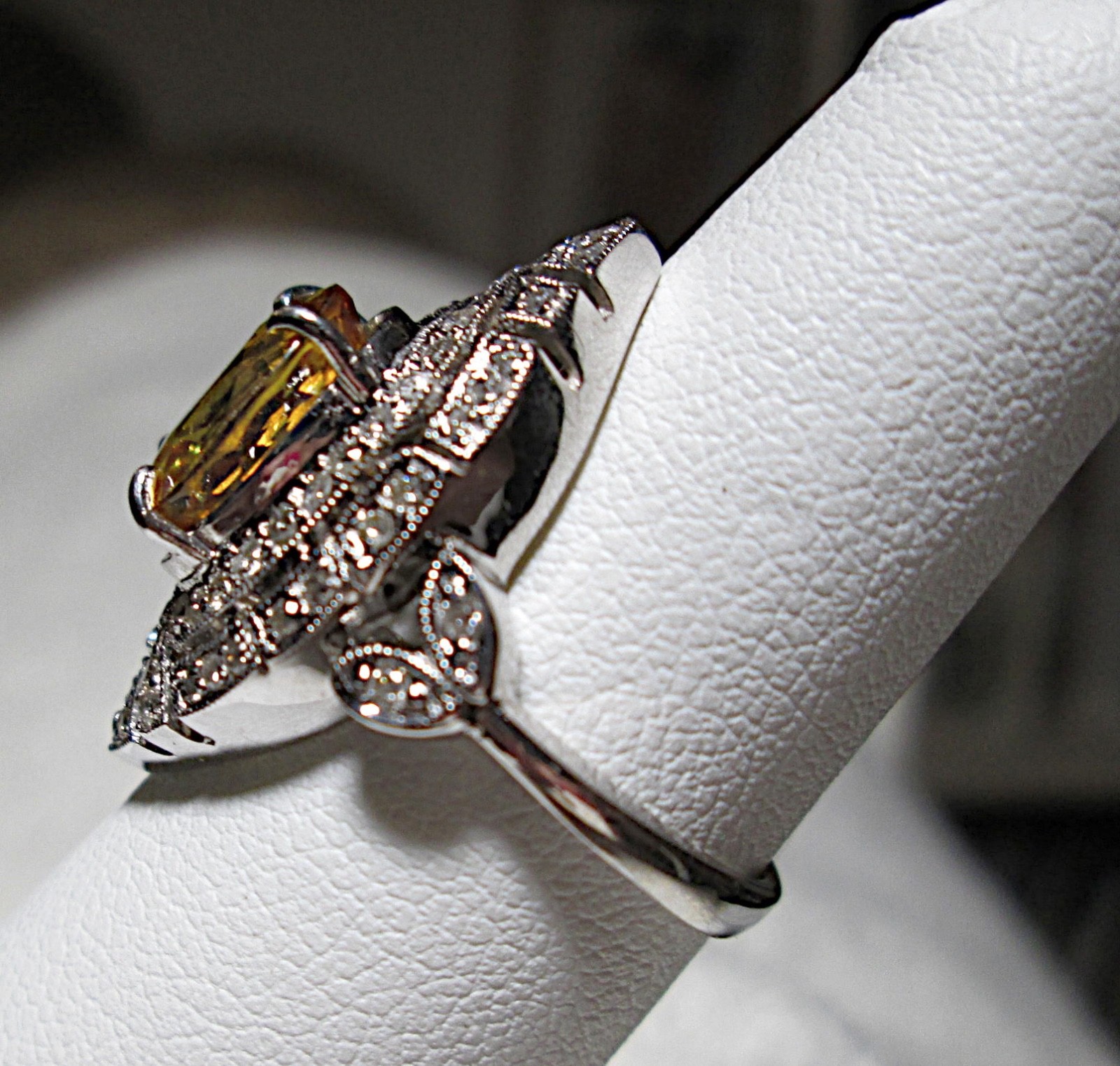 GORGEOUS 18K WG NATURAL SAPPHIRE DIAMOND RING SEPT BIRTHSTONE
