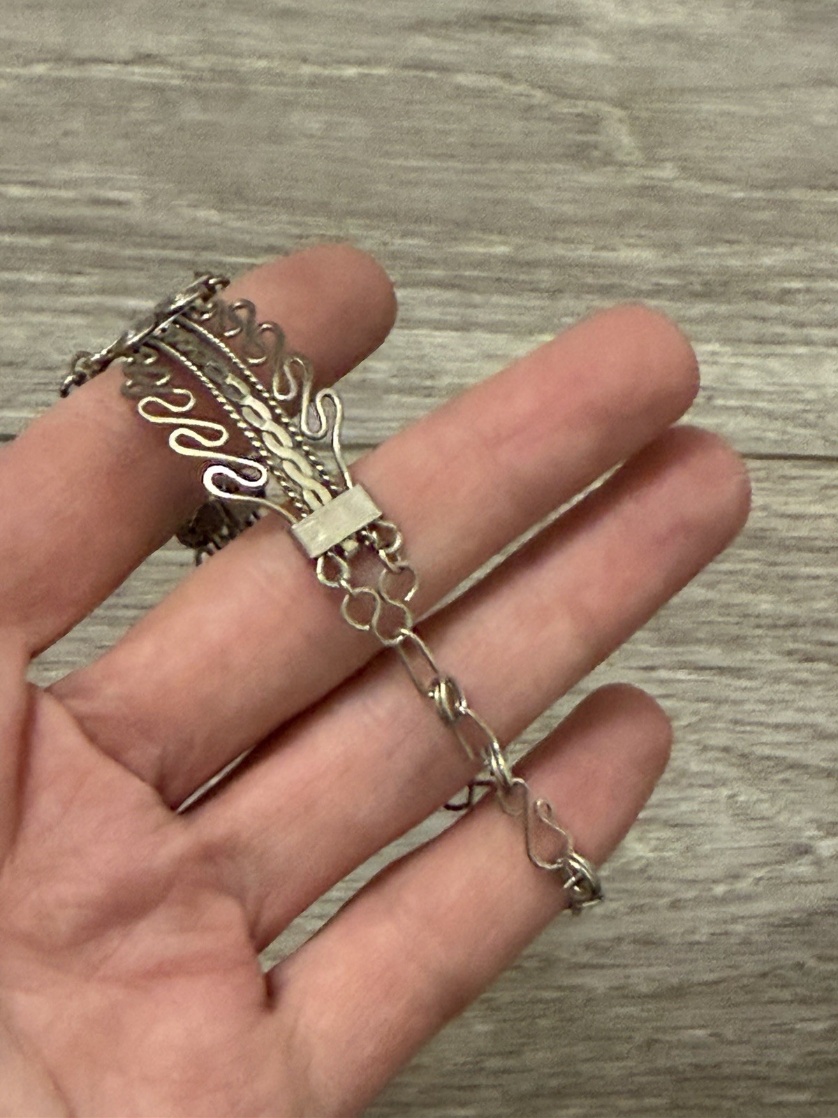 Silver Tone Wire Wrap Cable Chain Bracelet Round Brown & White Stone, 7in