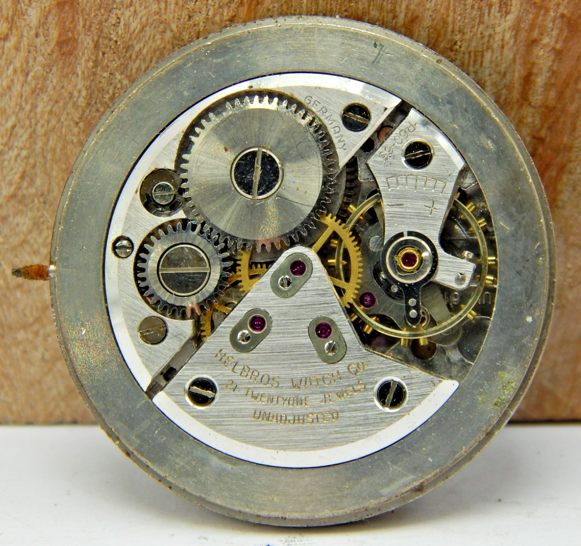 Vintage Helbros P50-65 21 Jewel men’s wrist watch movement with dial and hands