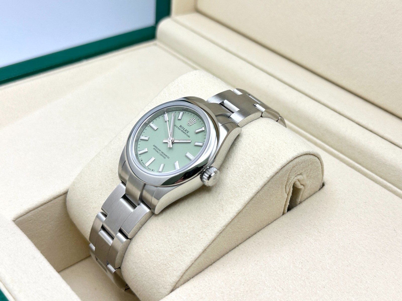 Brand New Rolex Ladies Oyster Perpetual 28 276200 PISTACHIO Dial Steel Full Set