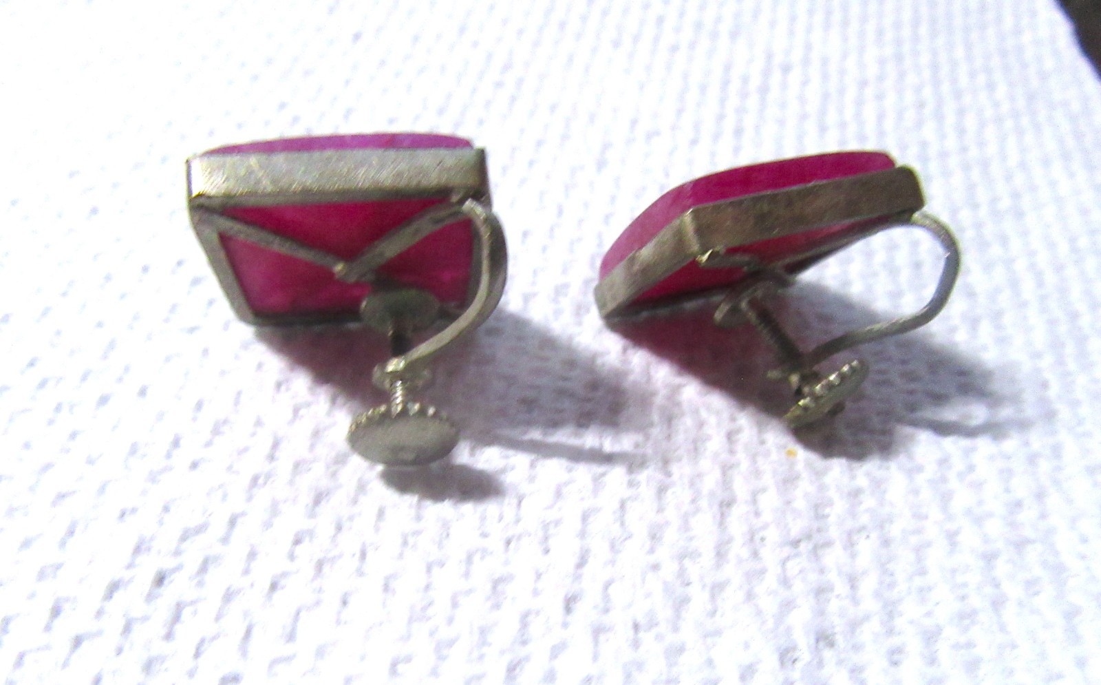 Vintage Fuchsia Chalcedony India Screwback Earrings Acid Tested as Silver