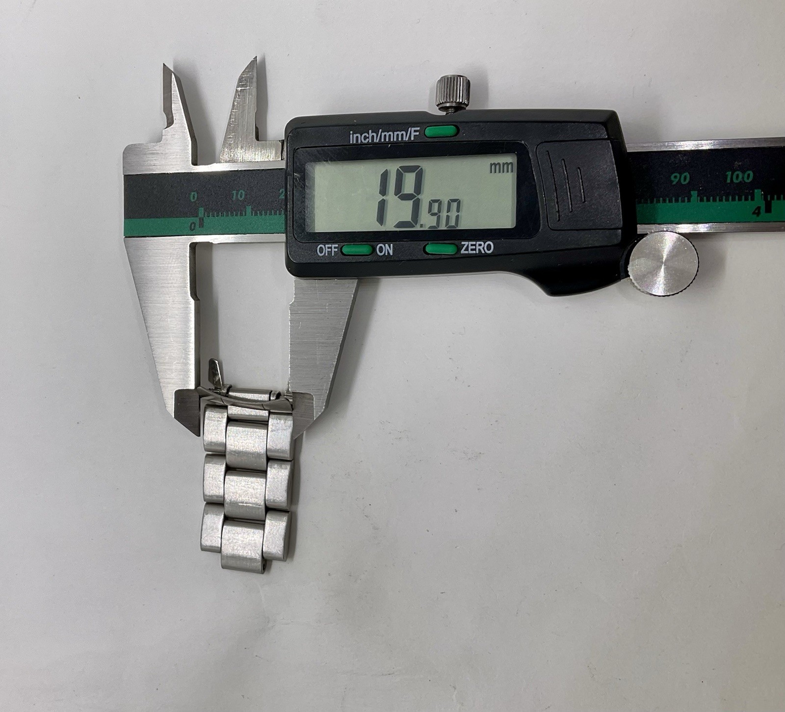 Citizen E710-H23648 Stianless Steel Partial band