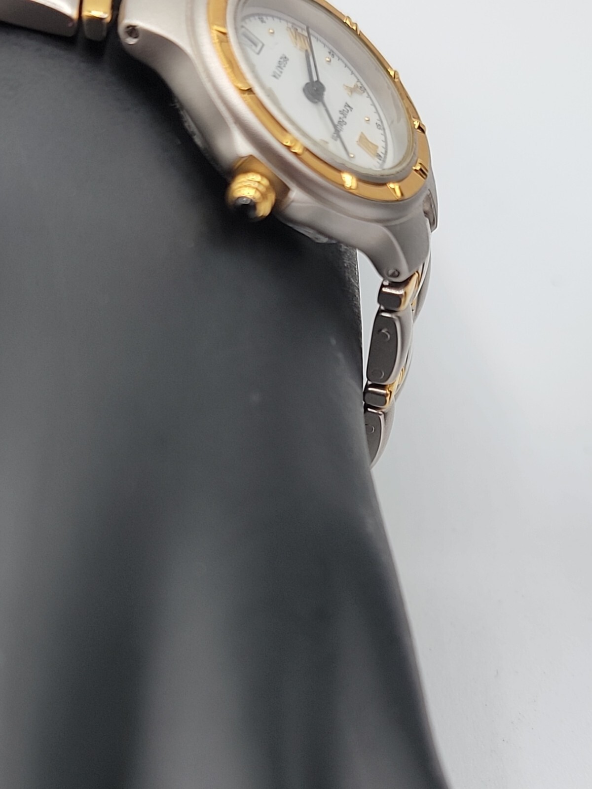 Vtg Krug-Baümen Regatta Ladies Watch Two-Tone 18k Gold Plated Date Quartz 6.5″