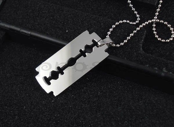Razor Blade 316L Surgical Stainless Steel Pendant w/ 30″ Ball Chain Necklace