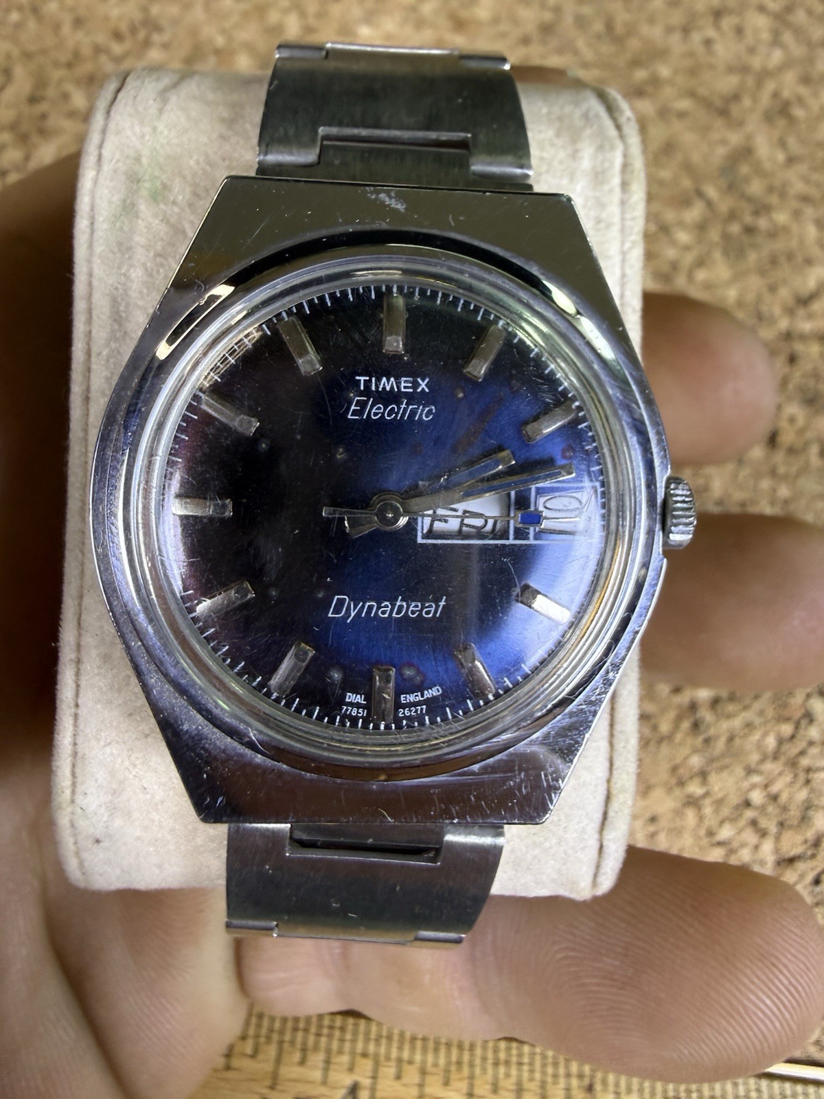 VTG 1970s Timex Electric Dynabeat Day Date Sunburst Blue Dial England Watch Runs