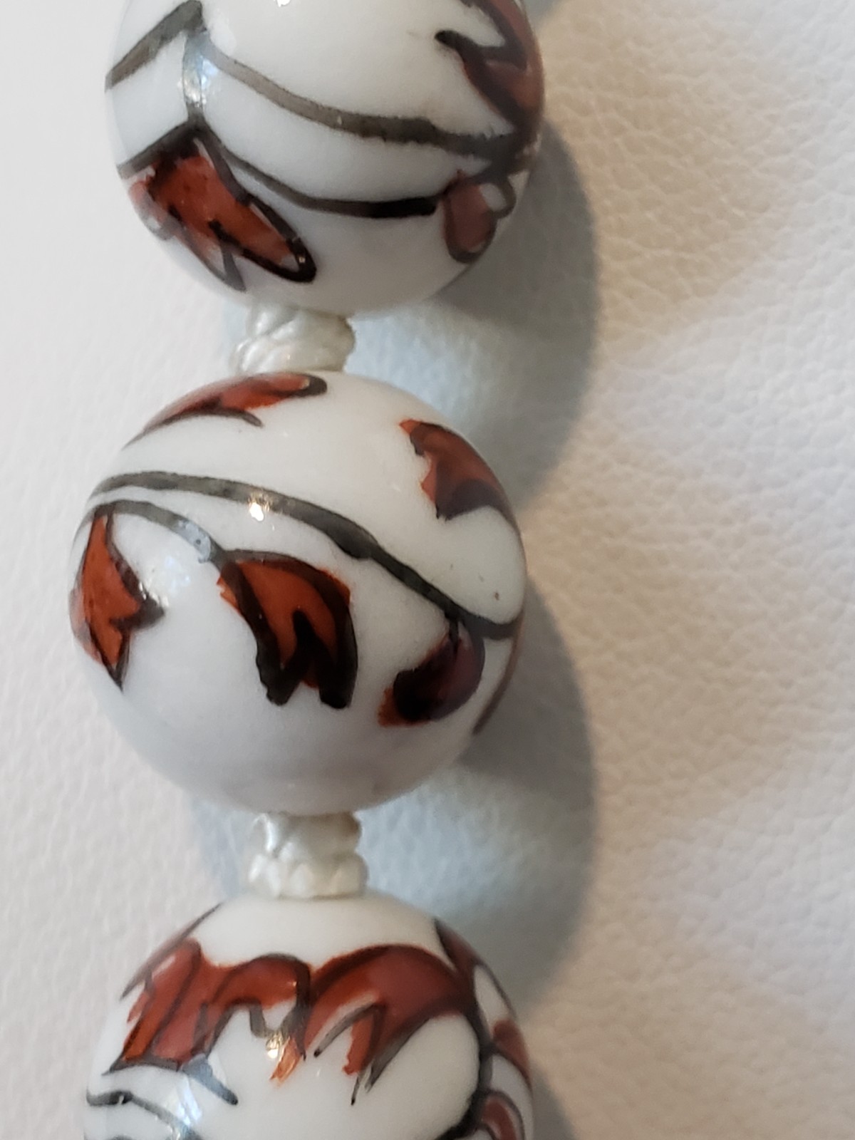Vintage Chinese Export Necklace White Porcelain Painted Hand Knotted Box Clasp