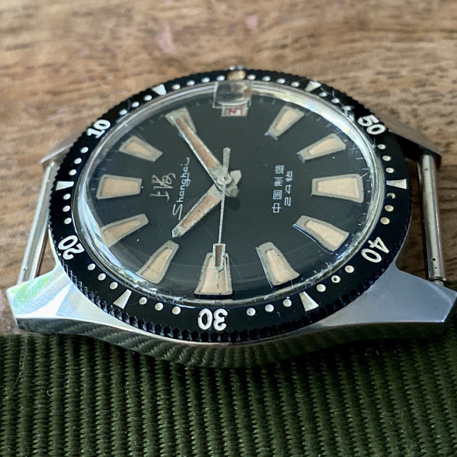 Vintage {Prof. SERVICED} ShangHai 114 Diver SS4 Chinese Military Watch (0388)