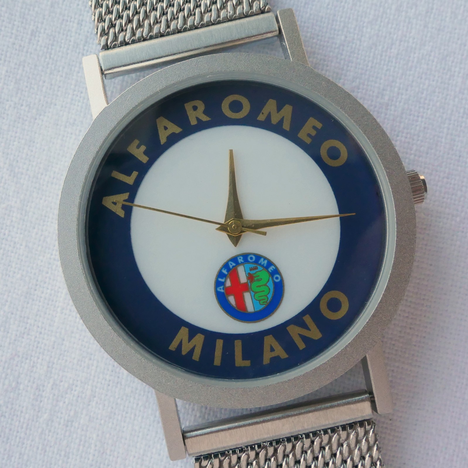 Alfa Romeo Milano Spider Classic Driver Pilot Racing Sport Car Accessory Watch