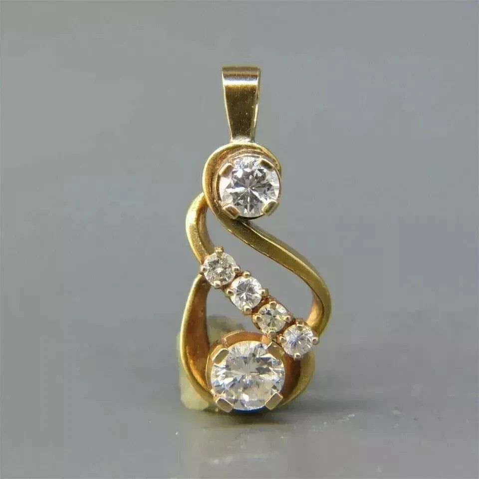 Women’s Stunning Pendant 2Ct Round Cut Simulated Diamond 14K Yellow Gold Plated