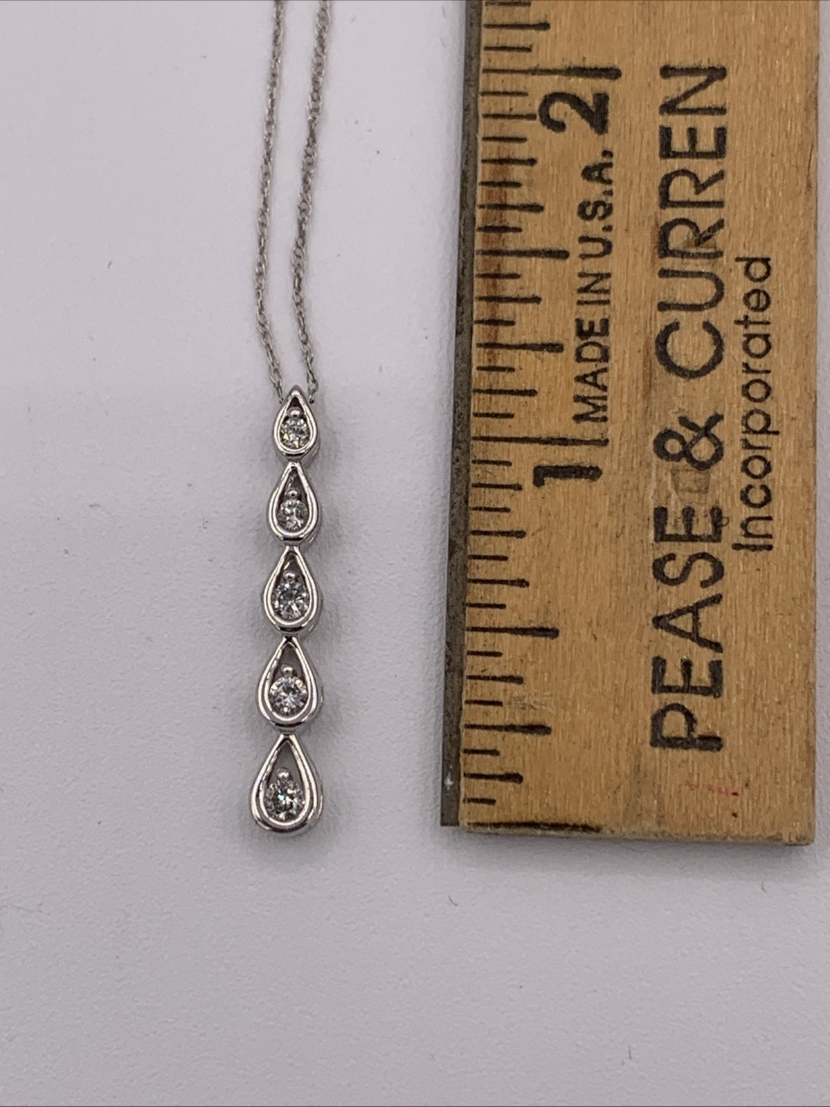 18″ 14k White GoldDiamond Pendant 1/4 Ct Tw, and a very small Spring Ring Clasp