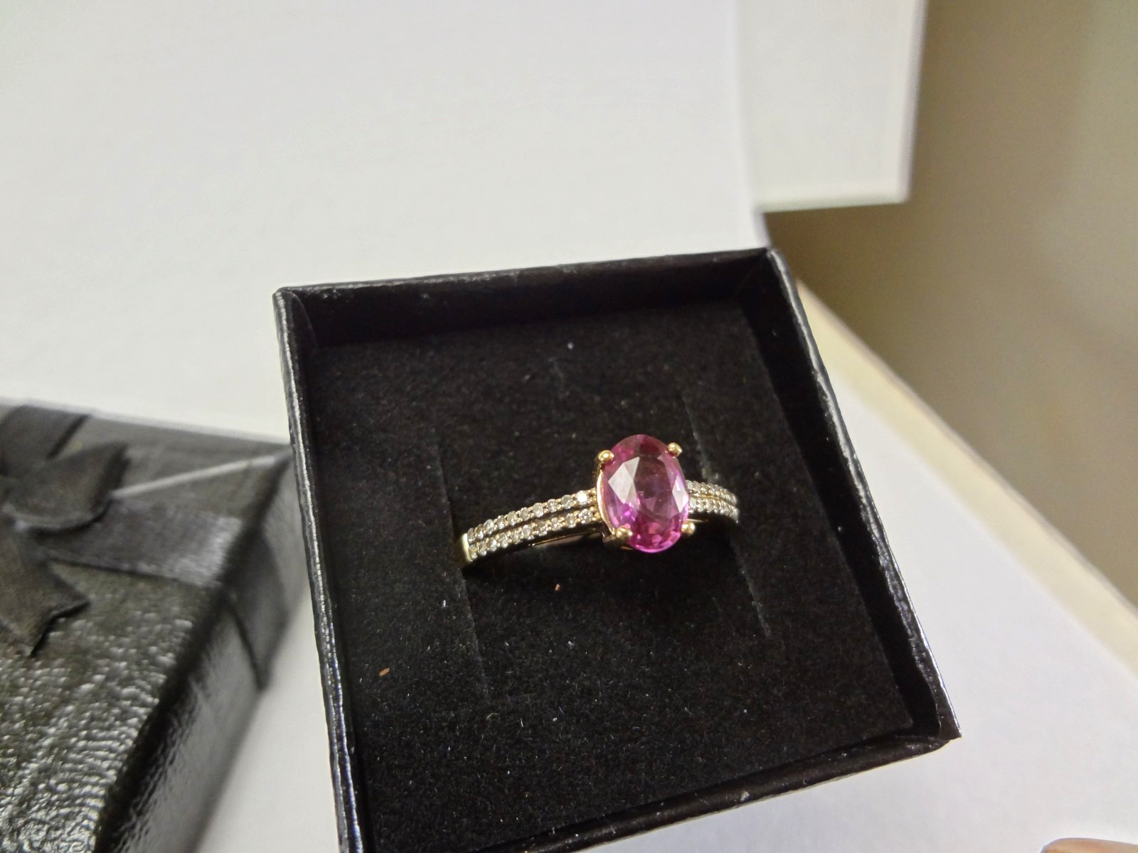 14K GOLD – PURPLISH PINK TOURMALINE & DIAMOND RING – 2.46 GR – SIZE 7.0 – F69