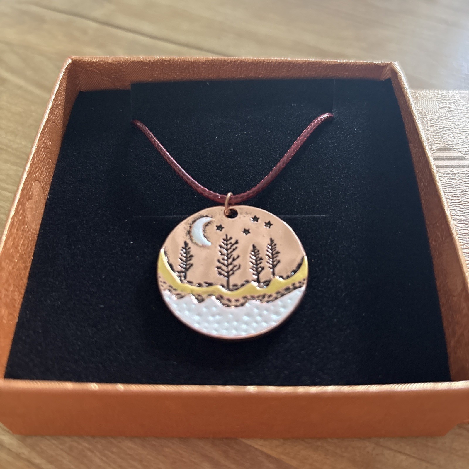 Beautiful Leather Necklace with Engraved Metal enamel Pendant Woodland Gift Box