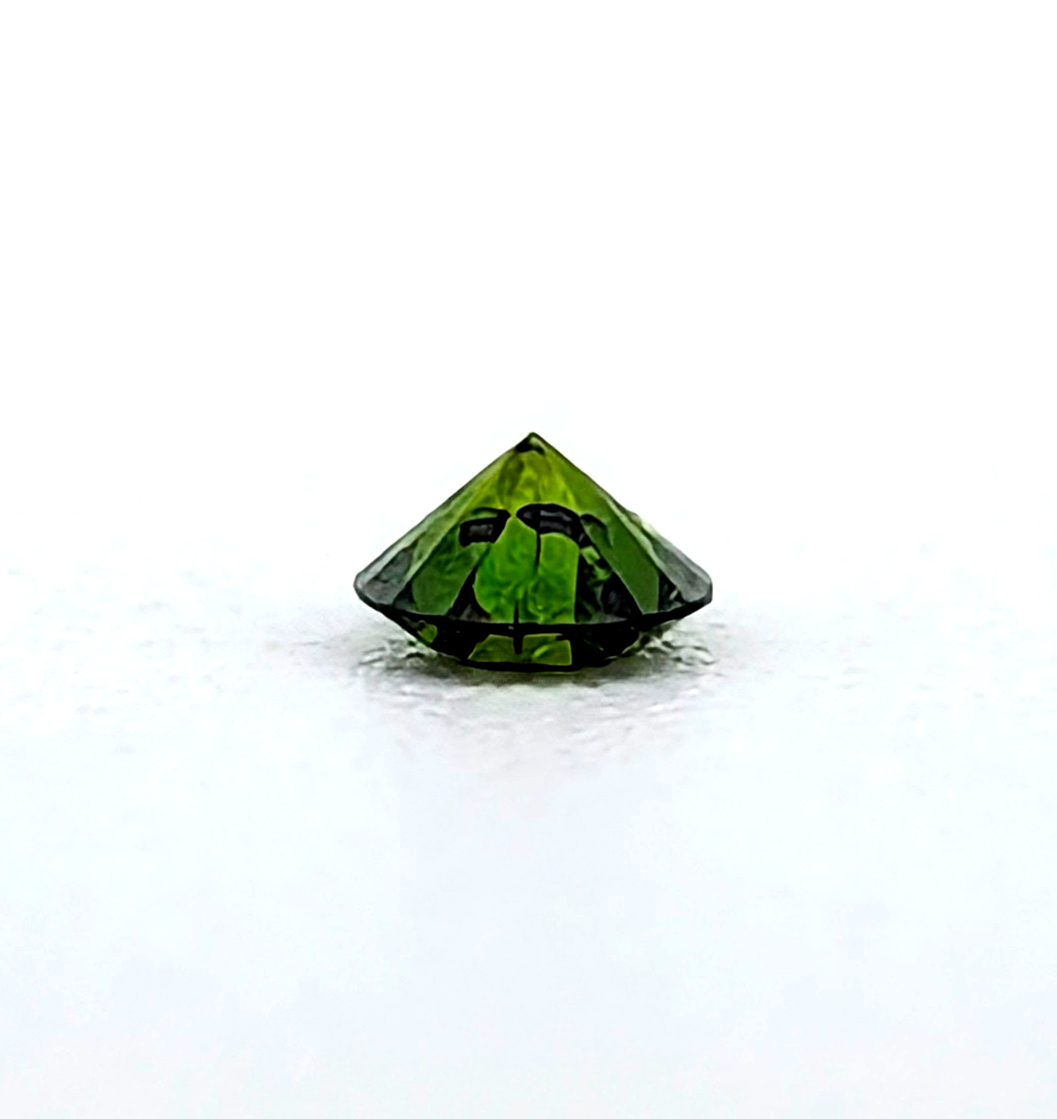 Natural Deep Green Diamond Round Brilliant VS2-SI1 Africa 1mm to 4mm