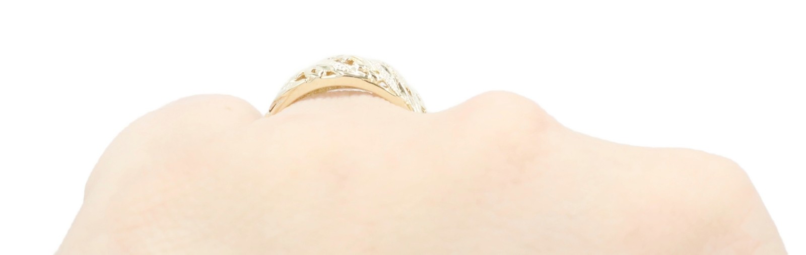 Women’s Estate 10KT Yellow Gold Filigree Cut Out 10.8mm Wide Dome Ring 2.30g