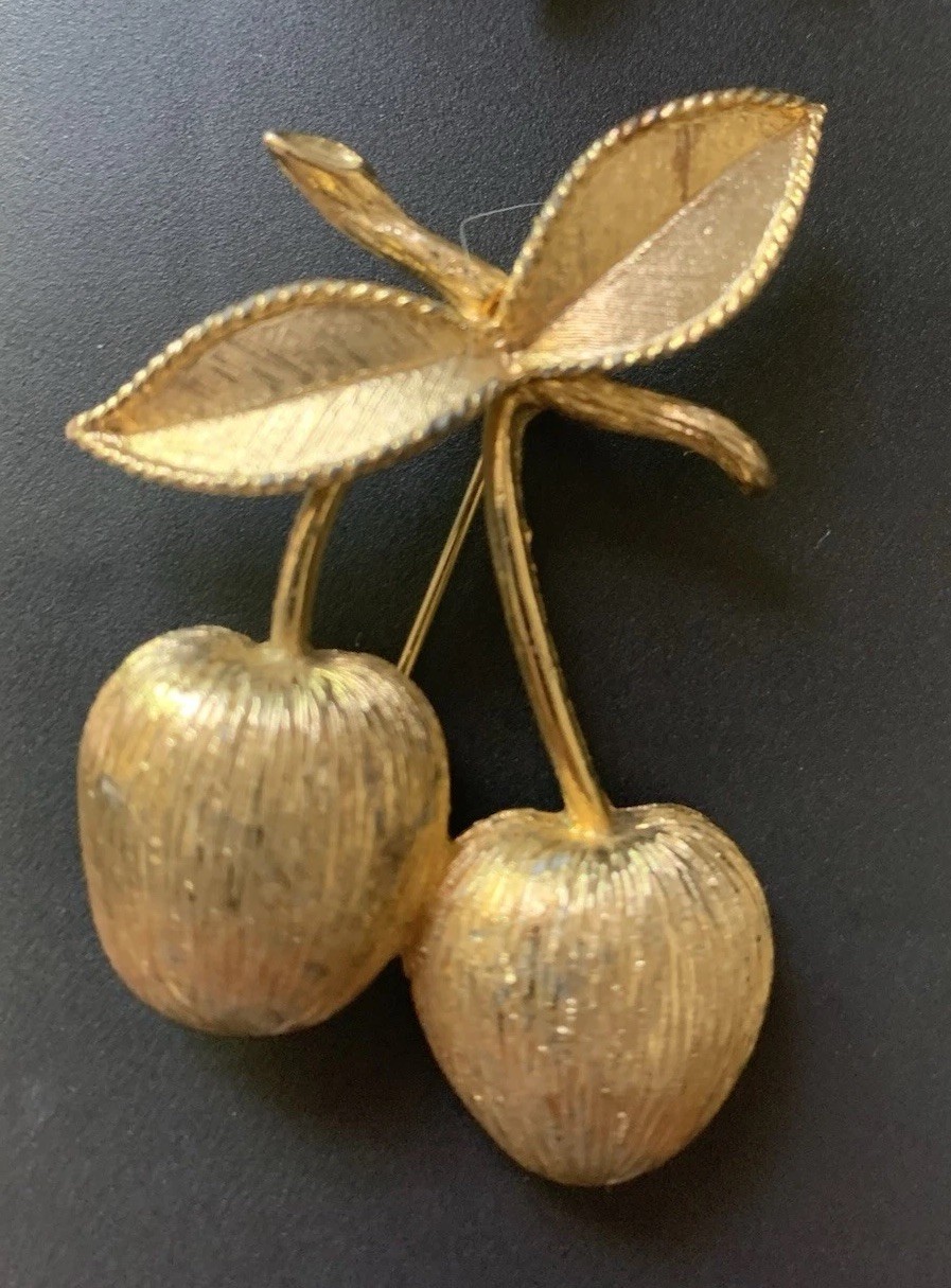 Lot Of 4 Vintage Brooches All In Excellent Condition See Description