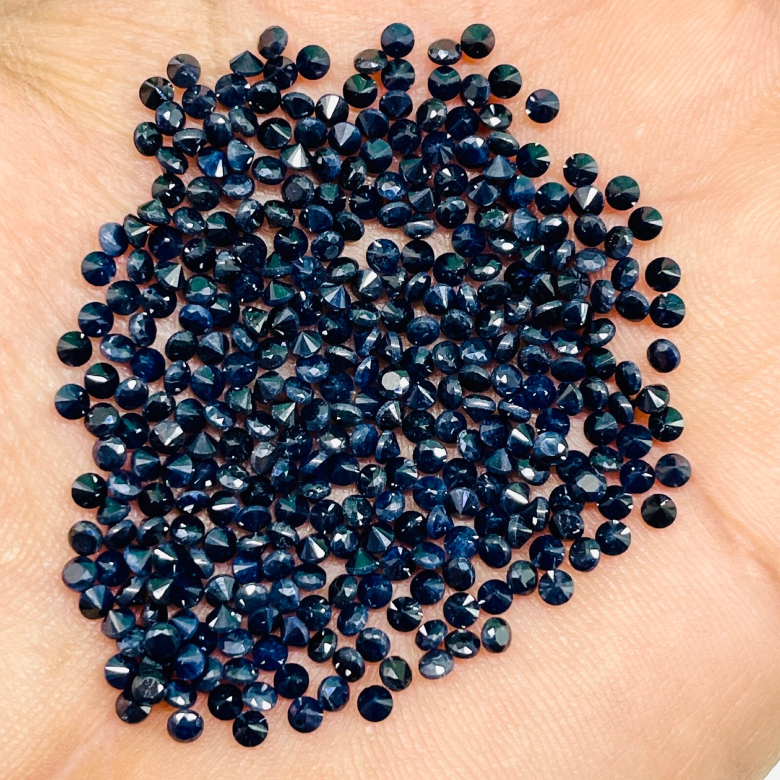 Natural Blue Sapphire 50 Pcs 2.5mm Round Diamond Cut Calibrated Loose Gemstones