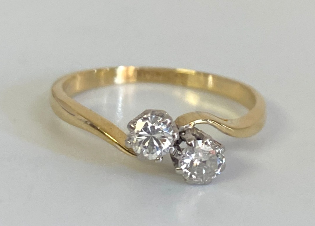 18K Yellow Gold & 0.35CT Diamond Ring Size M 1/2 (US 6.5) Vintage Jewellery