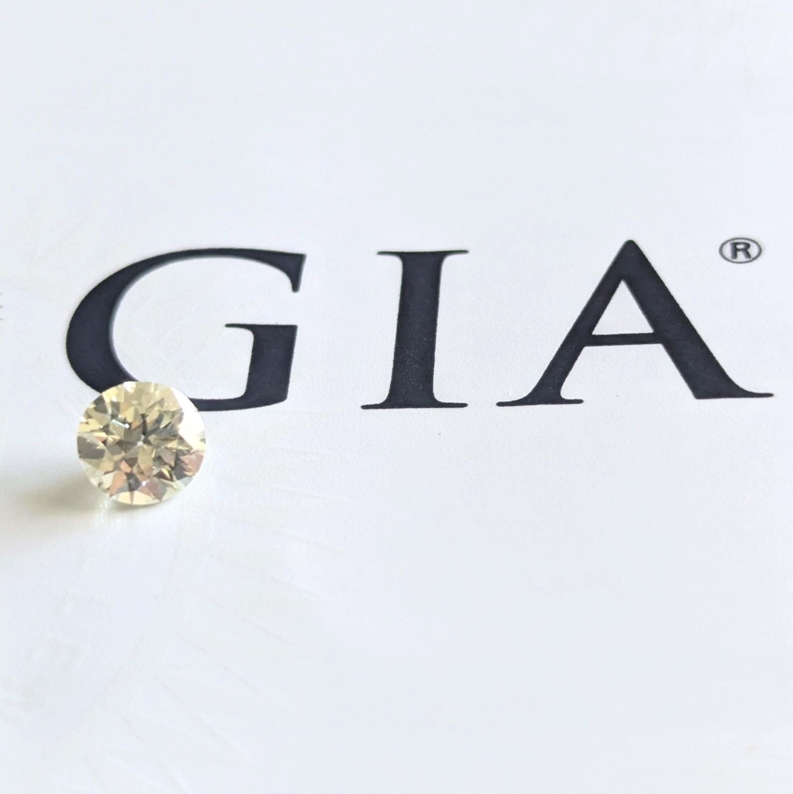 GIA Round Diamond 0.84 Ct VS1 Q-R Color GIA Report Loose Natural Diamond