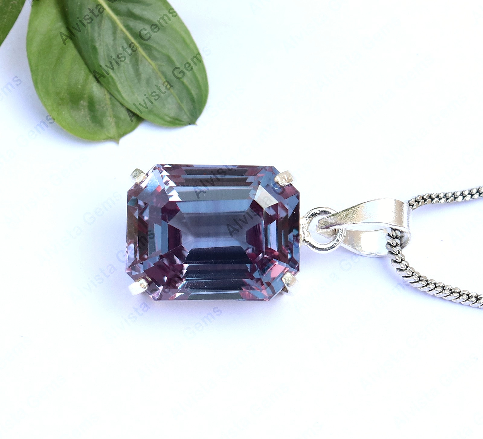 Natural Alexandrite Color Changing Gemstone 925 Sterling Silver Pendant 25.40 Ct