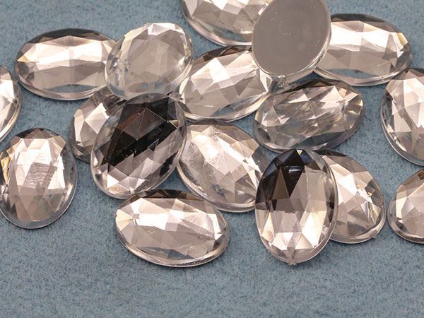 18x13mm Assorted Colors Flat Back Acrylic Oval Gems – 100 Pieces