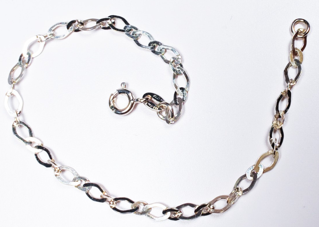 Italy 925 Sterling Silver Oval Link Bracelet 7.25″ Designer Spring Ring 1.65g