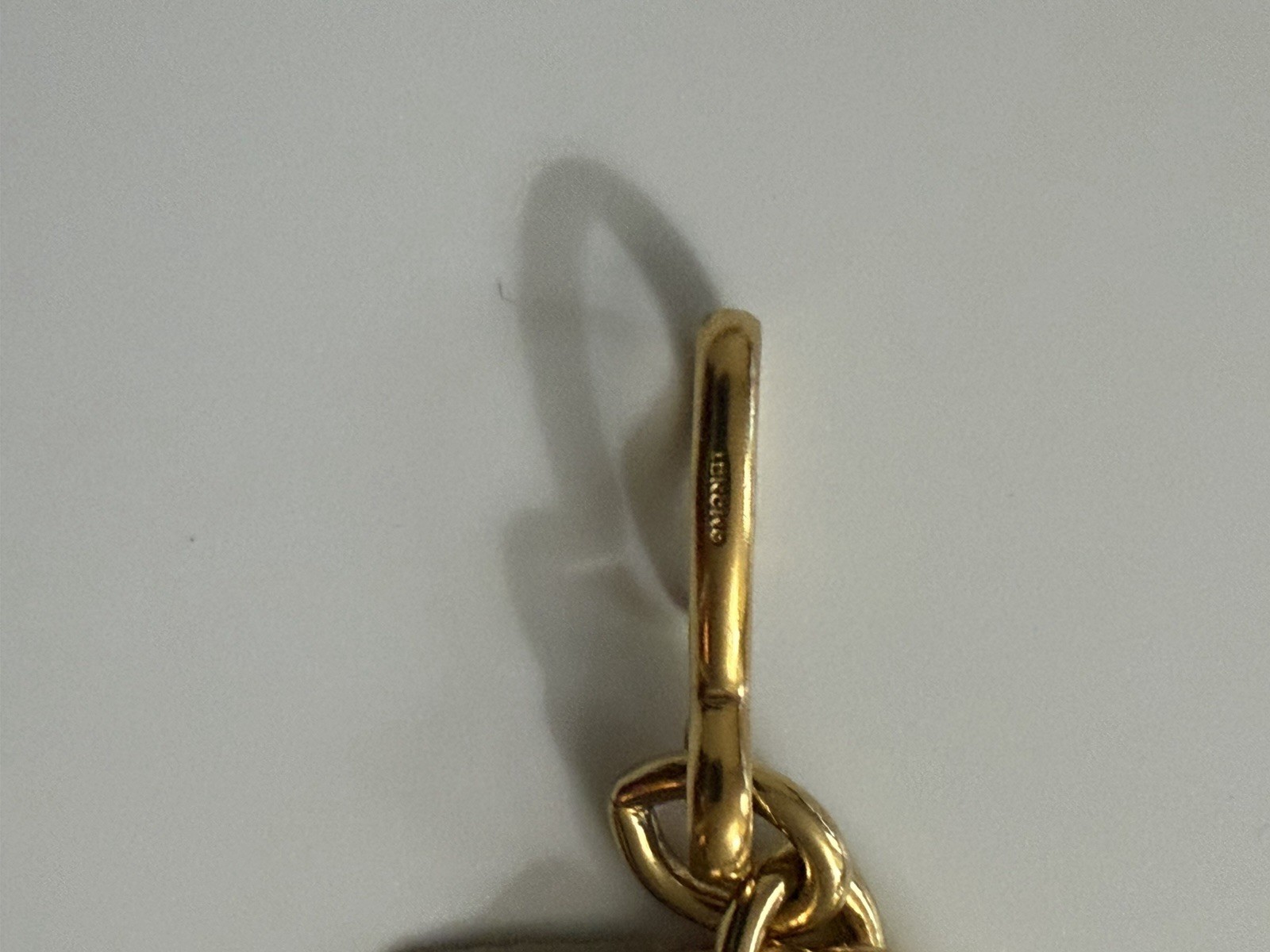 Monet Chunky Gold tone Necklace With Hook Closure . Bright Gold Tone￼