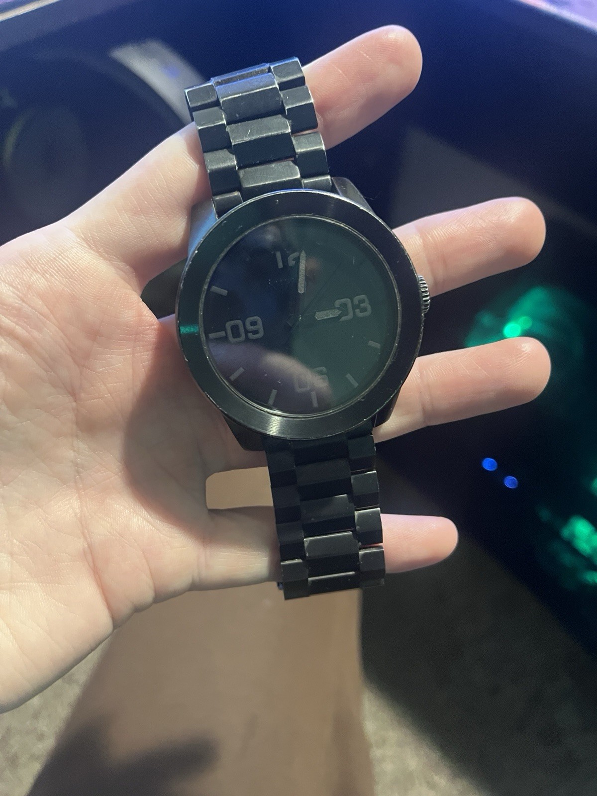 4 Nixon Watches!! Gold , Black , Brown , Green !