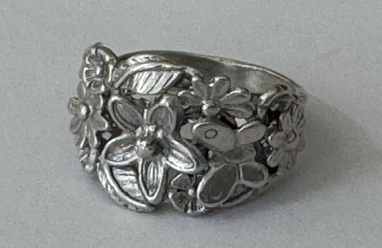 Fantastic Signed PZ Paz Israel Floral Leaf Cluster Sterling Silver Size 6 Ring