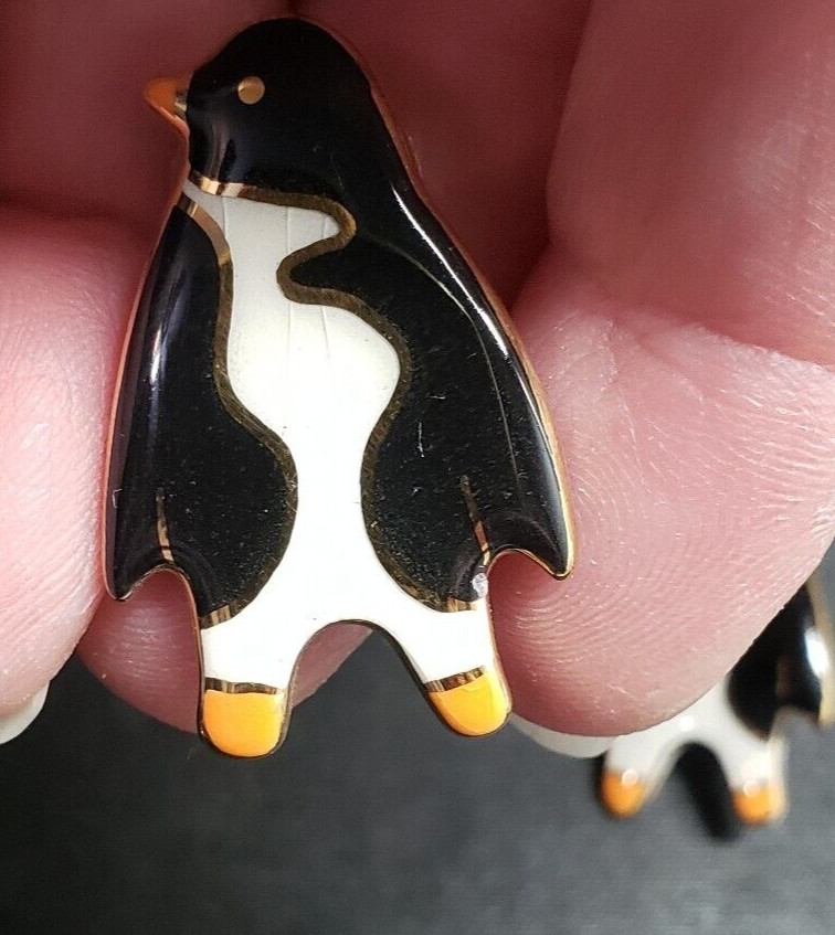 Penguin Ceramic Enamel Pin Brooch Jewelry Valentine Gift