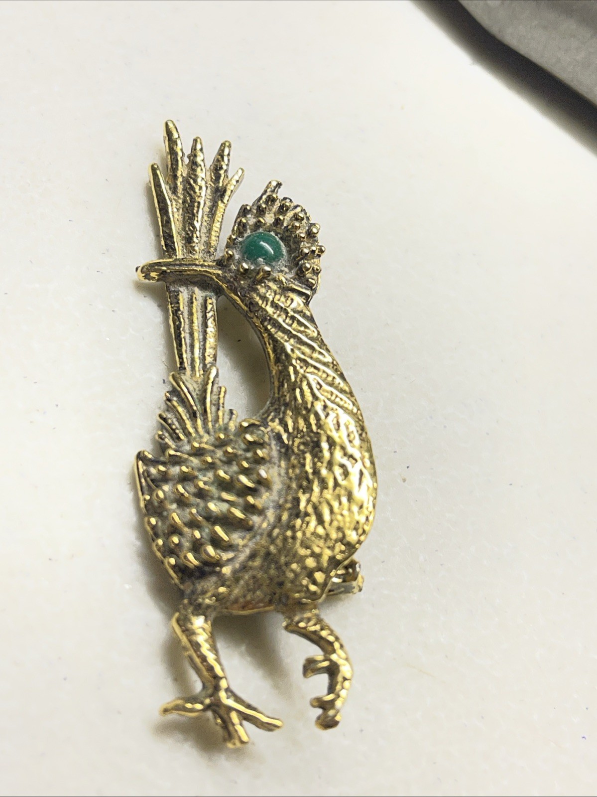 VTG Signed Ambassador Bird Roadrunner KooKoo Pin Gold Tone Green Eye 50s 60s